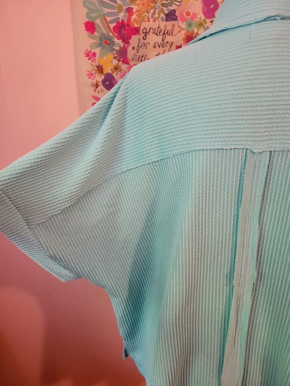 Bucket List Seafoam Green Slouchy & Soft Oversized Textured Pocket Tee, EUC, M - Picture 11 of 15